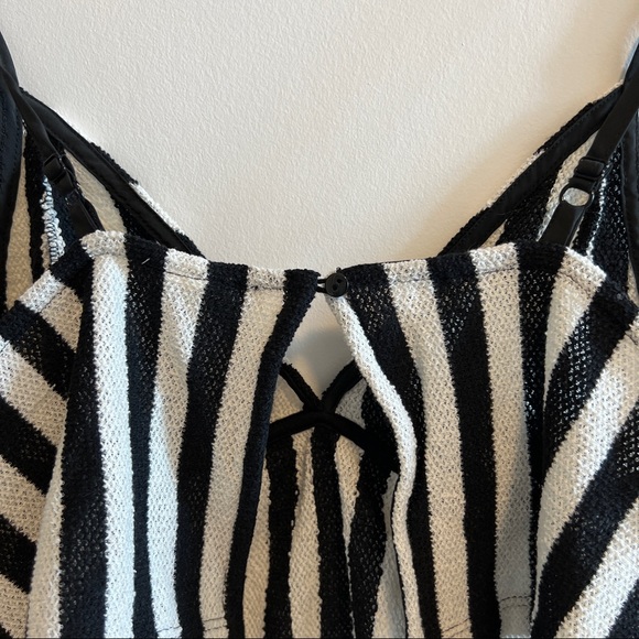 Crochet Bralette (M) - Picture 5 of 6